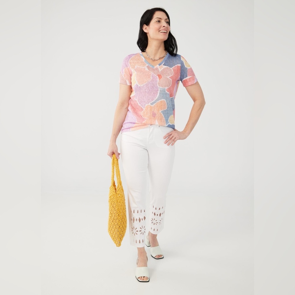 FDJ | Women's Colorful Floral Short Sleeve V-neck Top